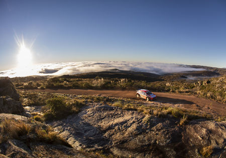 Neuville behoudt de leiding in Argentinië