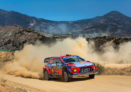 WK Rally Mexico: Ogier wint de rally van Mexico. Neuville is vierde.