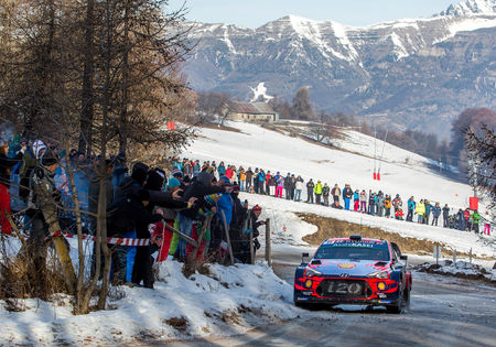 Monte Carlo: Ogier leider. Neuville houdt winstkansen gaaf.