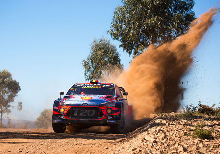 Neuville snelste tijdens shakedown