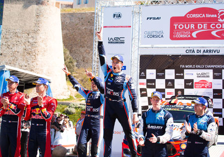 Rally Corsica: Het is nooit gedaan tot het helemaal voorbij is (Thierry Neuville)