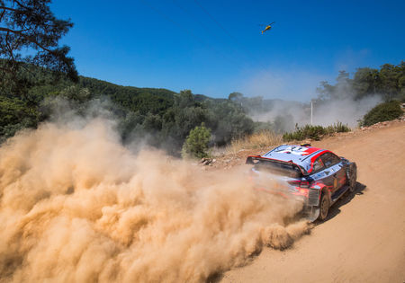 Ogier wint in Turkije en doet weer helemaal mee voor wereldtitel