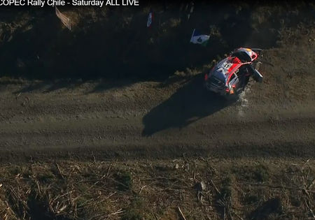 Zware crash voor Neuville. Tänak blijft leider.