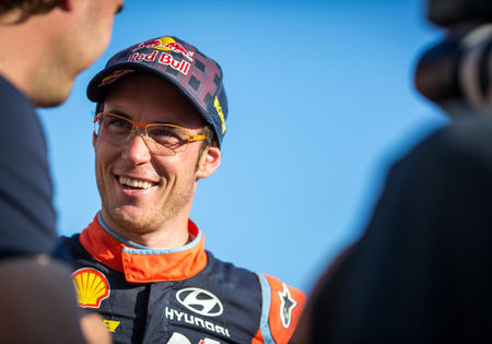 Thierry Neuville verlengt contract bij Hyundai Motorsport