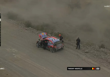 Ogier op kop in Mexico. Neuville moet opgeven.