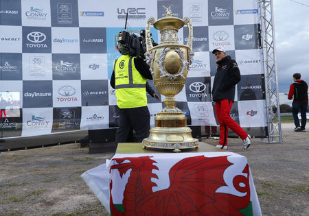 Tänak imponeert in Wales