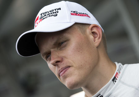 Tänak blaast titelstrijd nieuw leven in