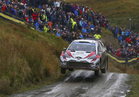 Latvala wint powerstage en pakt leiding in Wales