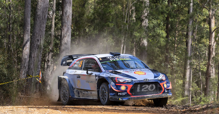 Ostberg aan de leiding in Australië. Neuville sneller dan Ogier.