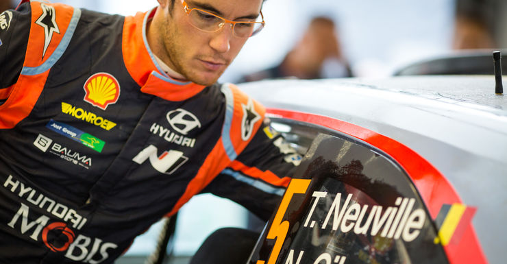 Lappi eerste leider in Wales. Neuville is tweede