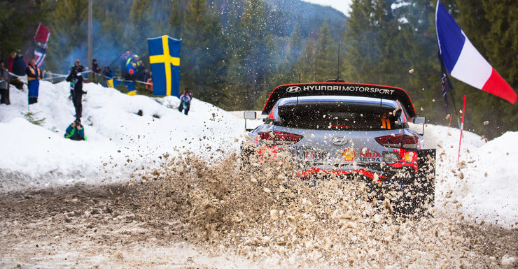 Rally van Zweden: Suninen verrassende leider. Ogier geeft op.