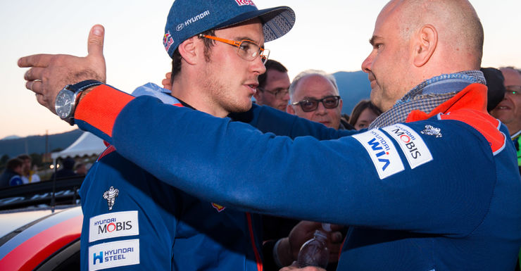 Rally Corsica: Elfyn Evans herovert de leiding ten nadele van Thierry Neuville