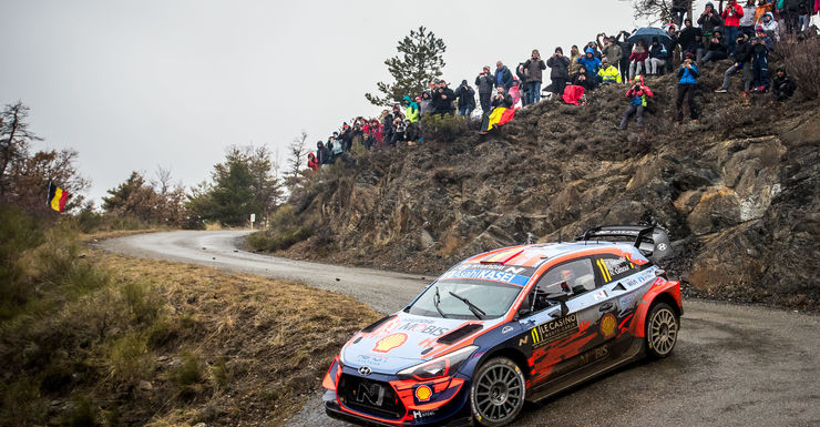 Ogier leidt in Monte Carlo. Neuville is derde.