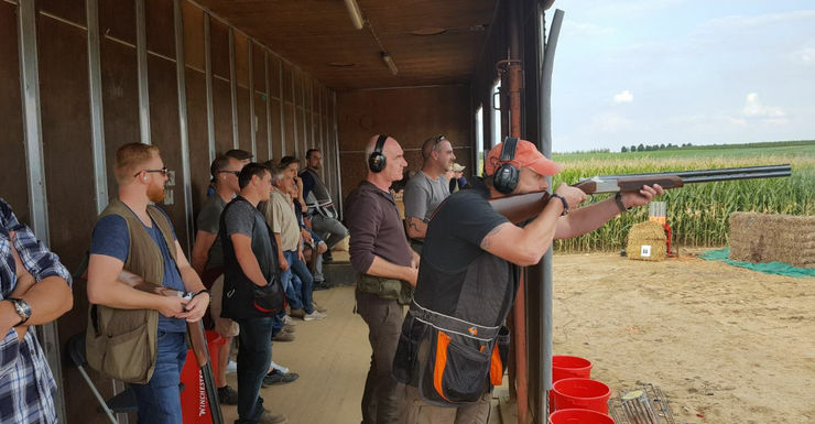 Kleiduifschieten in Batheers