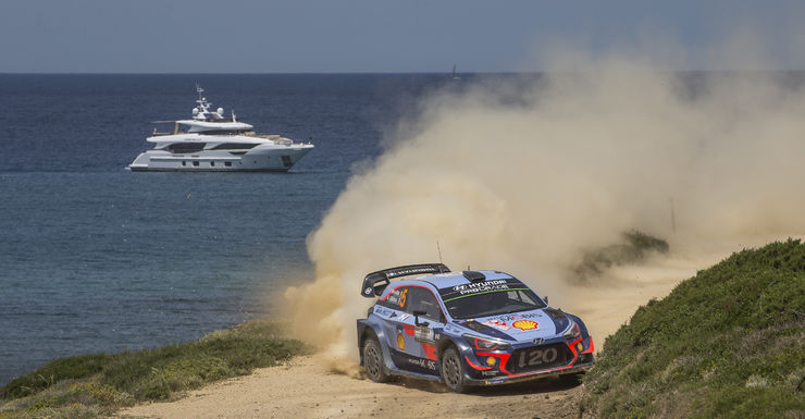 Neuville wil Turkije verlaten als WK leider