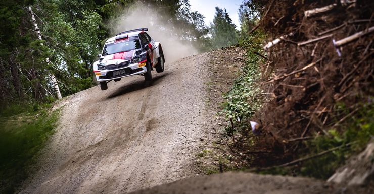 Grégoire Munster en BMA starten in WK rally van Finland