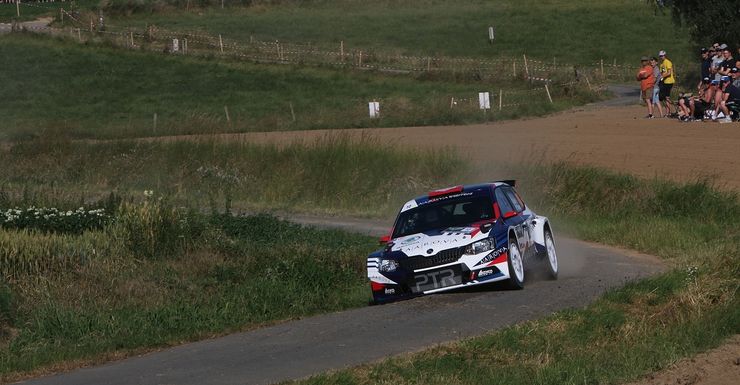 Pieter Tsjoen rijdt op vraag van zoon rally van Duitsland